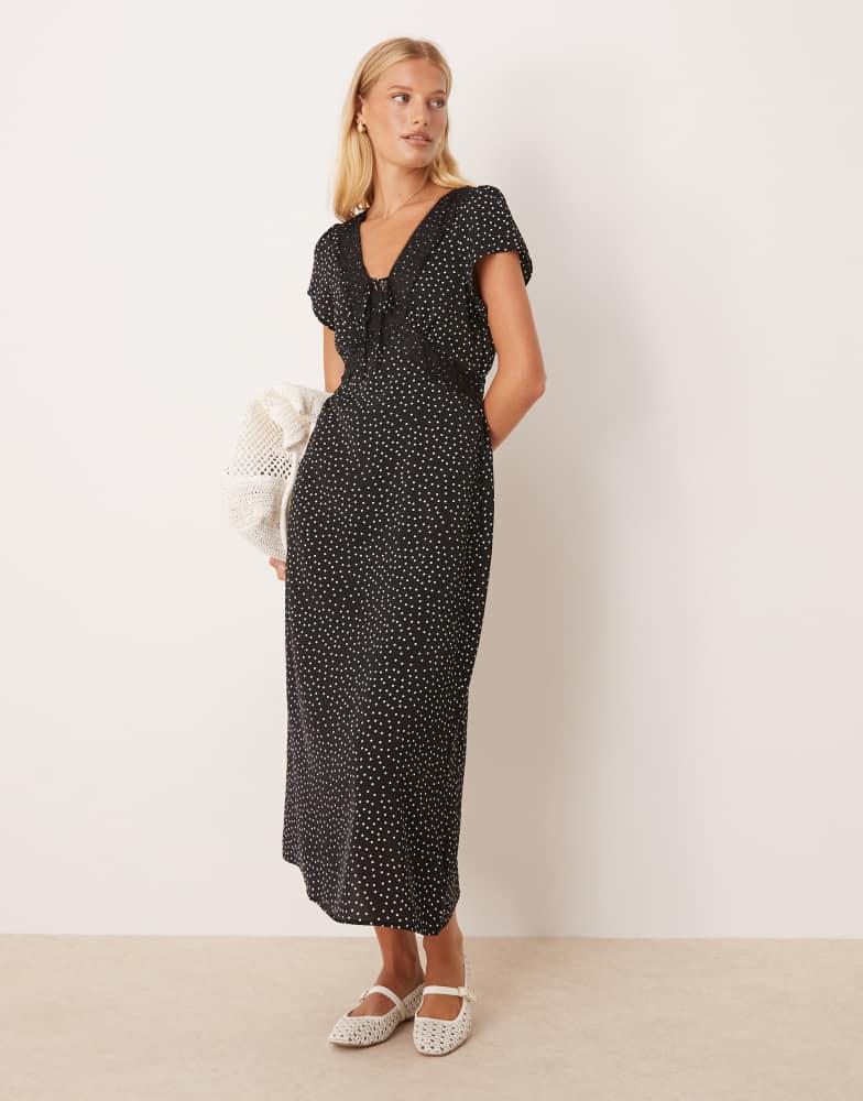 Brave Soul Brave Soul V-neck short sleeve midi dress in black