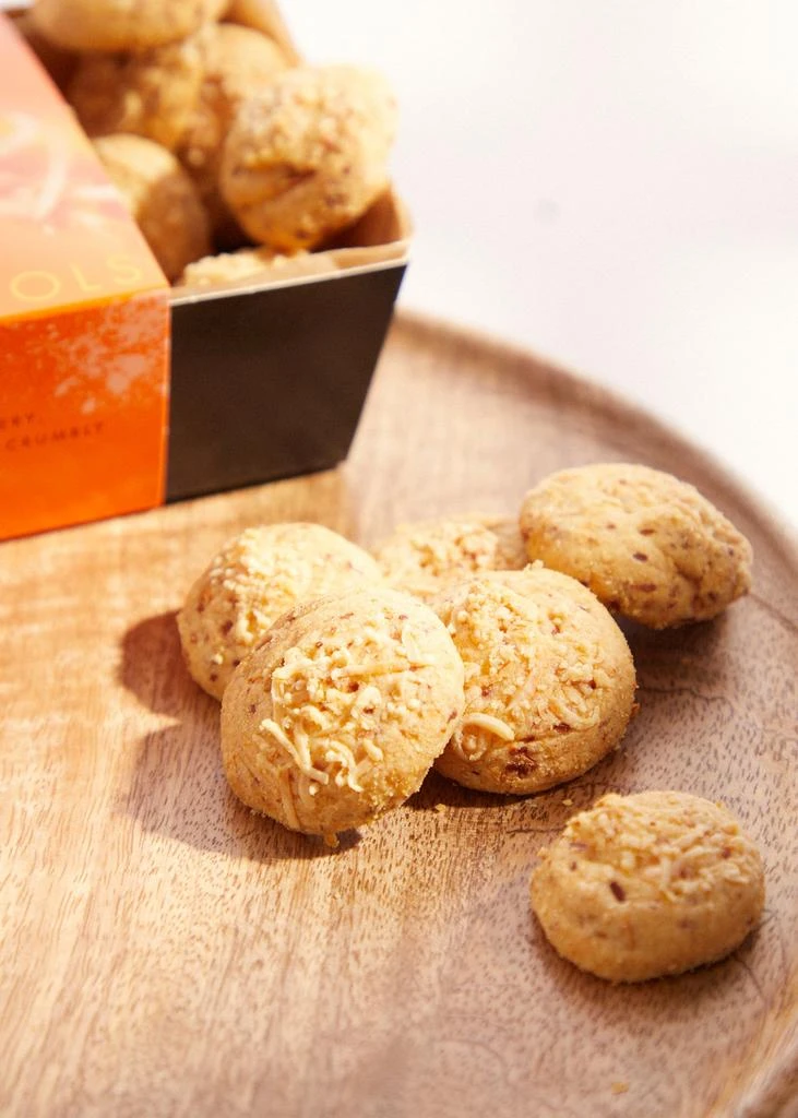 Harvey Nichols Emmental & Gouda Rounds 140g 3