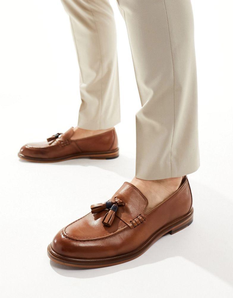 WALK LONDON Walk London Putney Tassel Loafers In Tan Leather