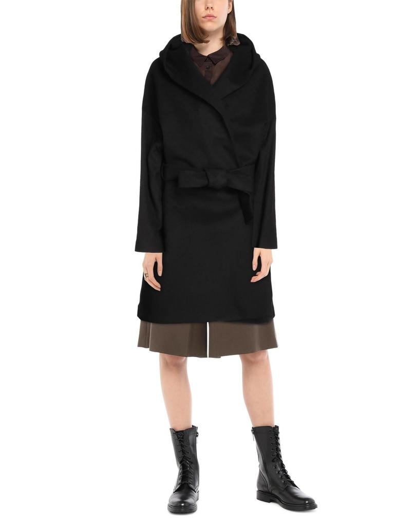 ANNIE P. Coat