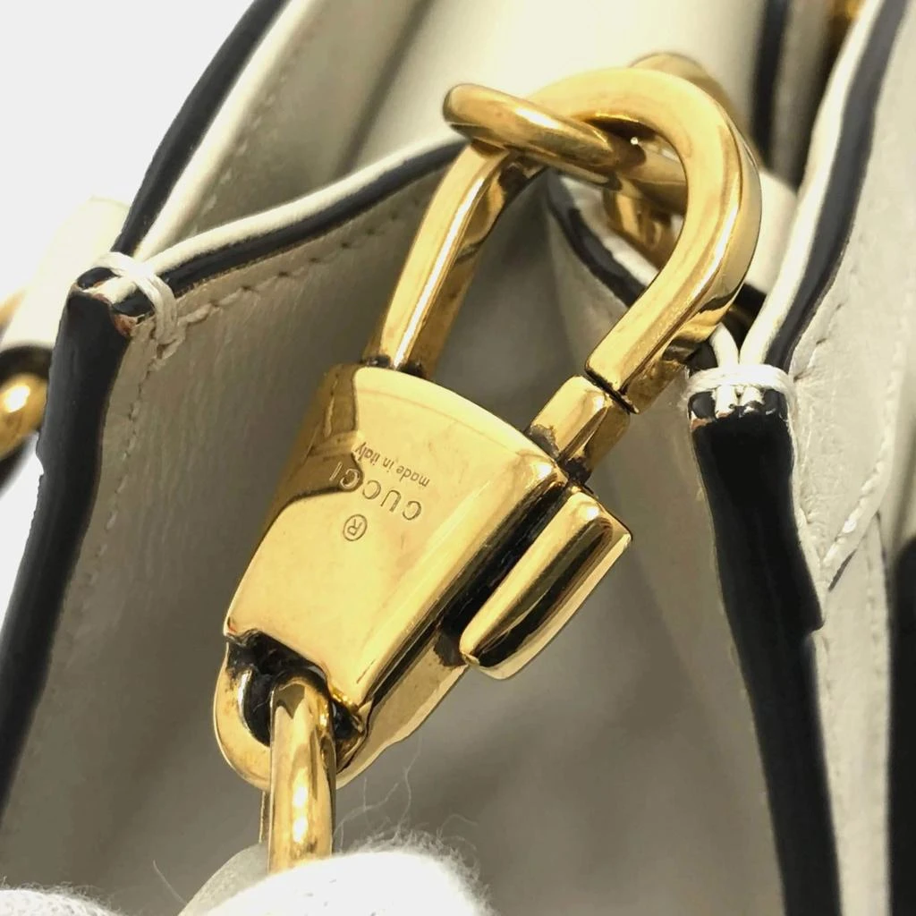 Gucci Gucci White GG Marmont bag 18