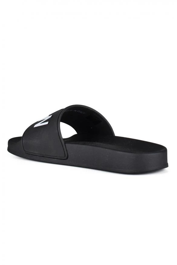 DSQUARED2 Icon Slides 3