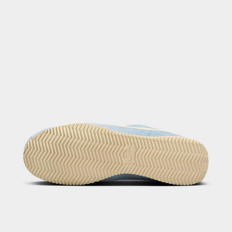 NIKE Men
s Nike Cortez SE Suede Casual Shoes 6