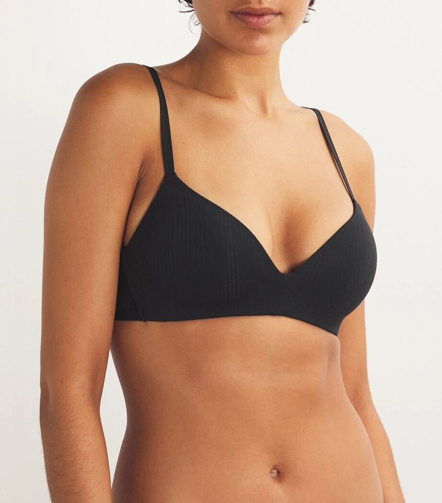 Wolford Wireless Plunge Bra 2