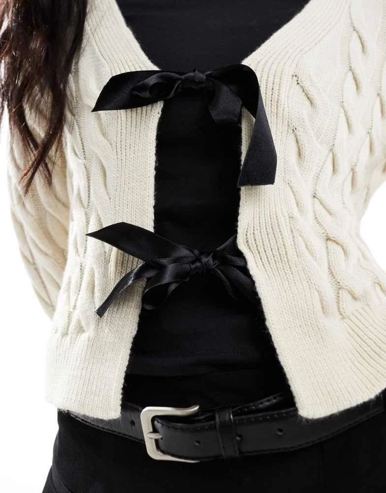 Miss Selfridge Miss Selfridge cable knit contrast bow cardigan 4