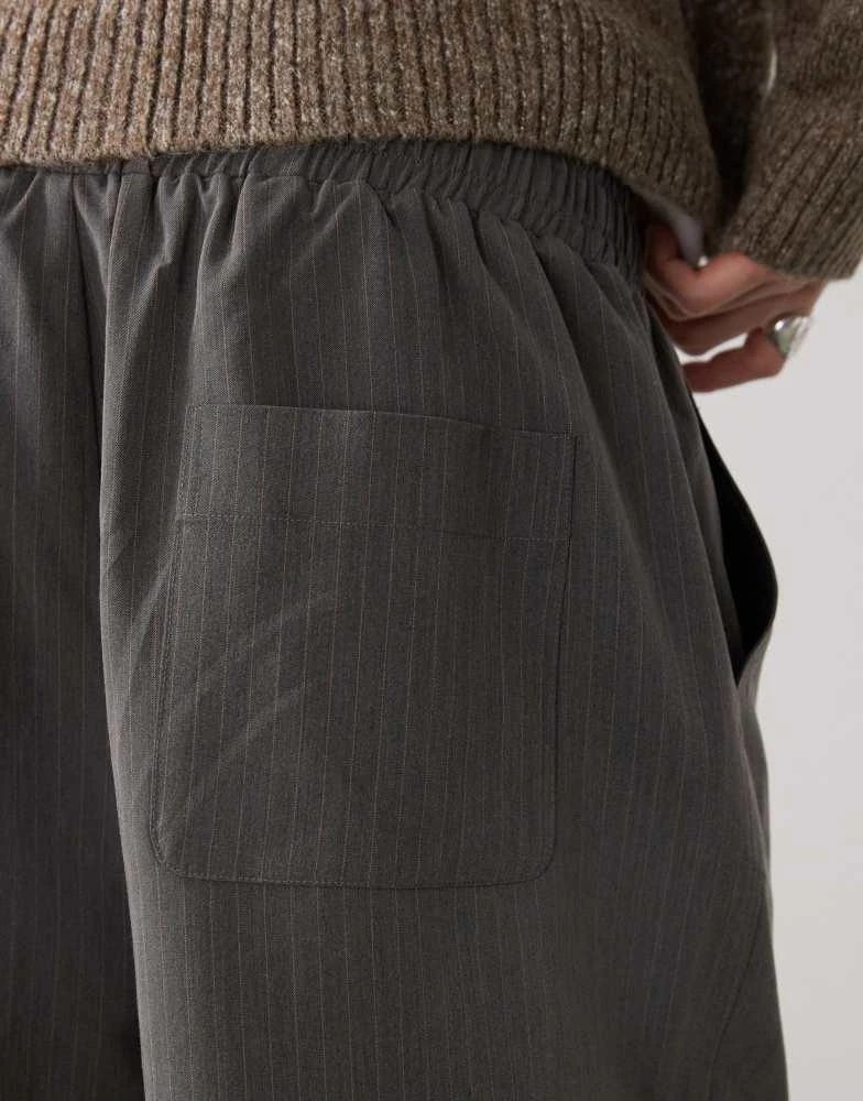 COLLUSION COLLUSION tailored longline shorts in pinstripe 3