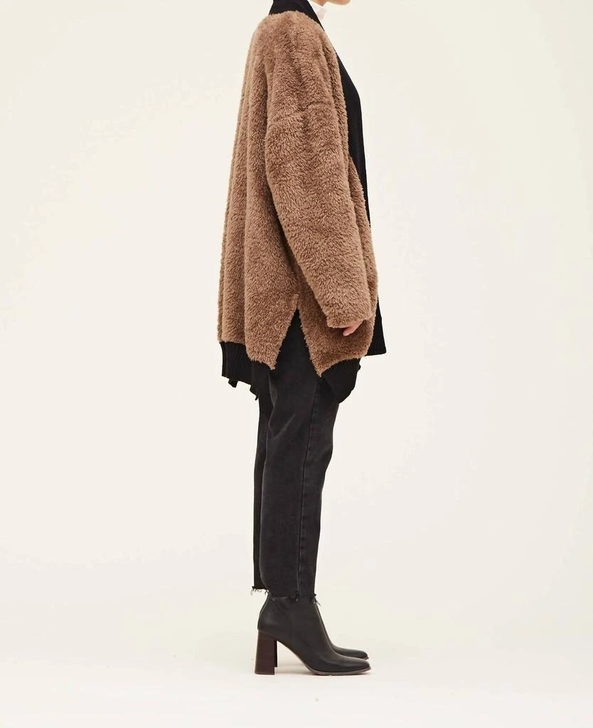 GRADE 
GATHER Grade 
Gather - Fireside Contrast Border Fuzzy Cardigan 6