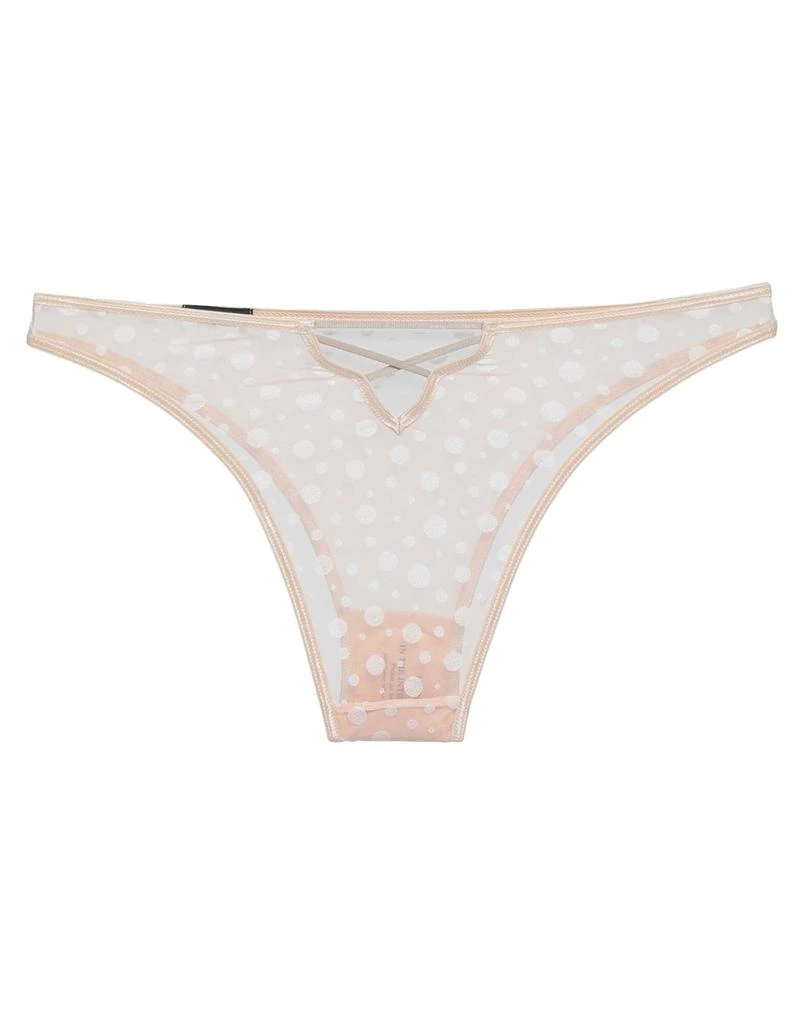 LE PETIT TROU Brief 1