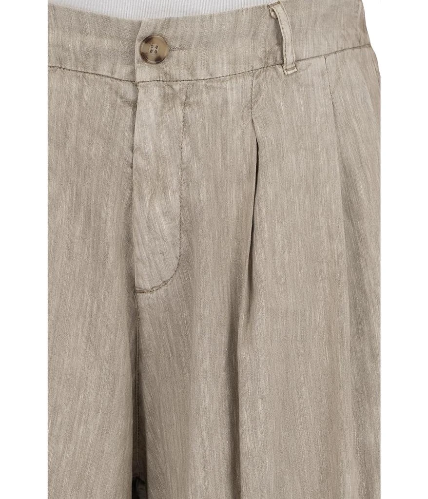 KUT from the Kloth Catalina Pleated Shorts With Trouser Pocket 4