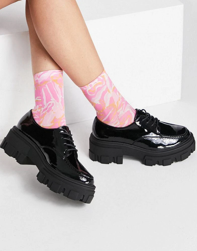 ASOS ASOS DESIGN Wide Fit Mall chunky lace up flat shoes in black 4