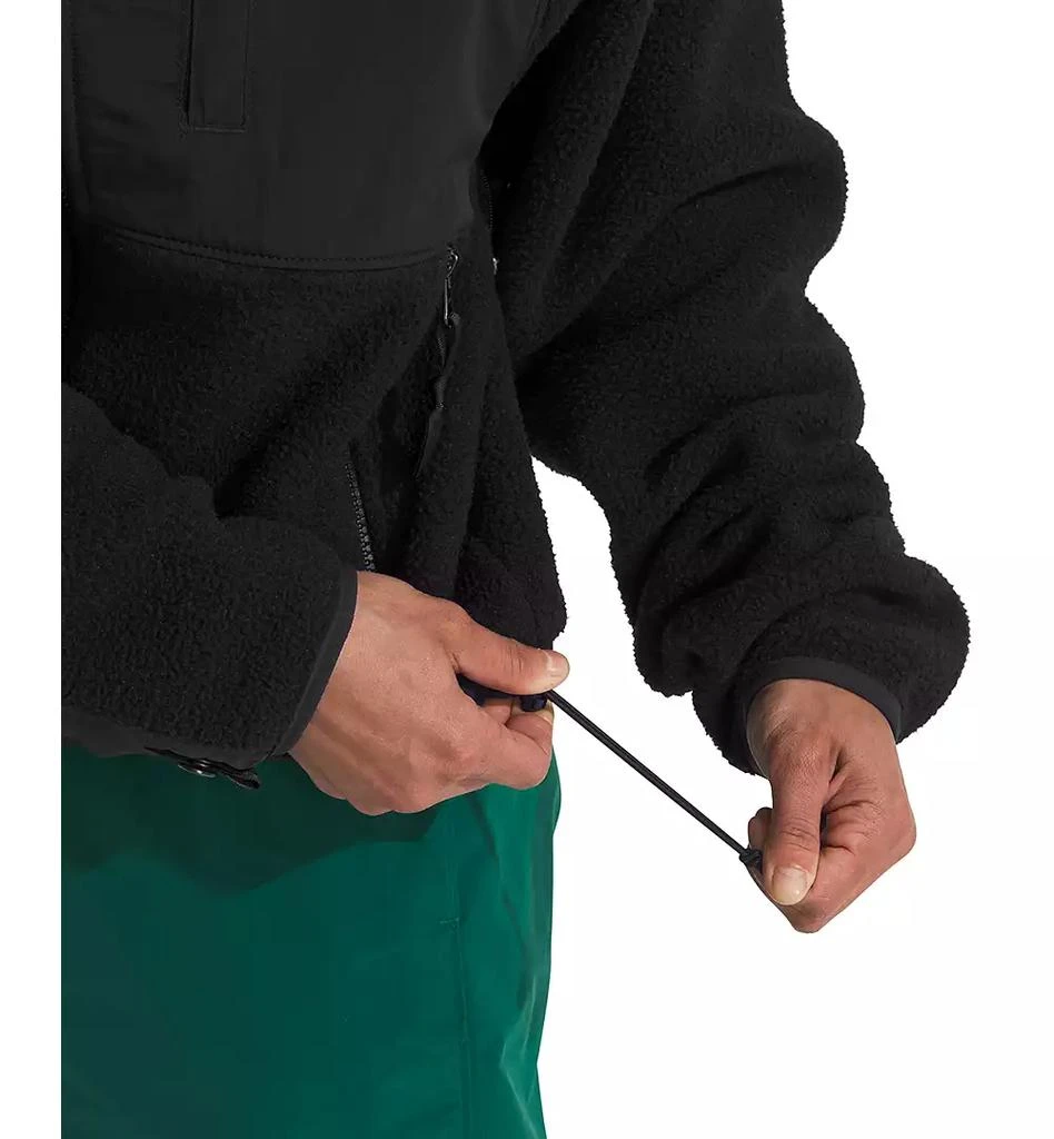 The North Face Women's Retro Denali Jacket 3