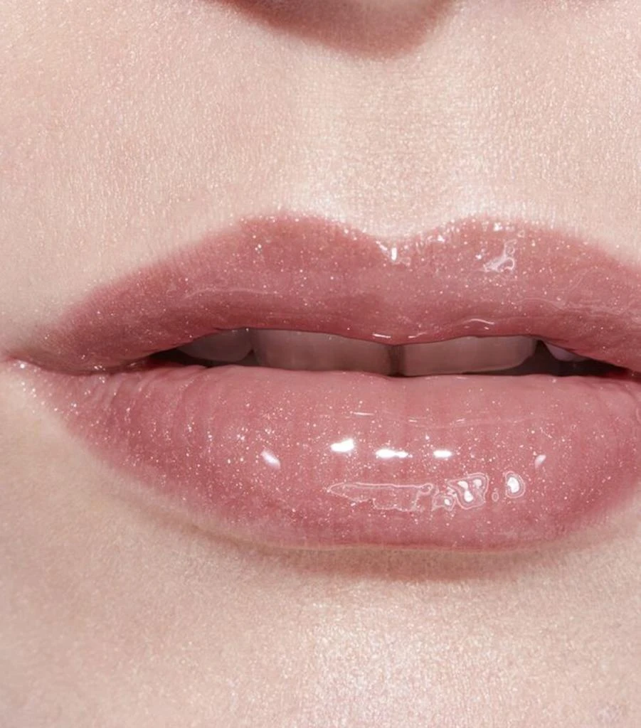 Chanel ROUGE COCO Moisturising Glossimer 4