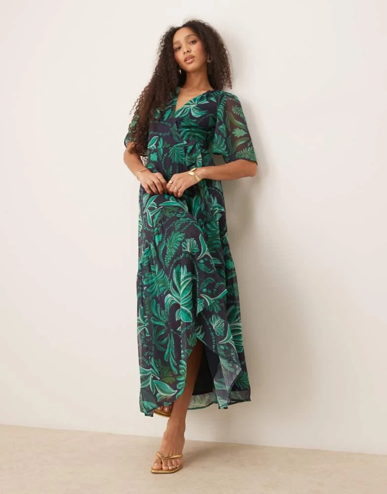 green emerald velvet dress Hope & Ivy The Emi Flutter Sleeve Floral Maxi Dress main image 1