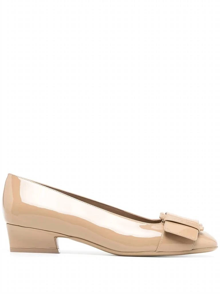 Salvatore Ferragamo Women
s Bessie Pumps In Beige 2