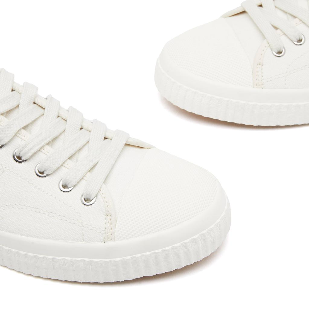 Fred Perry Fred Perry Hughes Low Canvas Sneaker