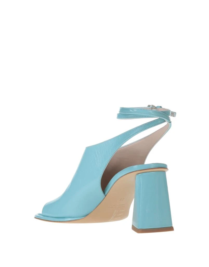 STRATEGIA Sandals 3