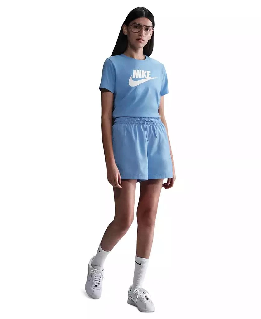 NIKE Sportswear Women's Essentials Logo T-Shirt 5