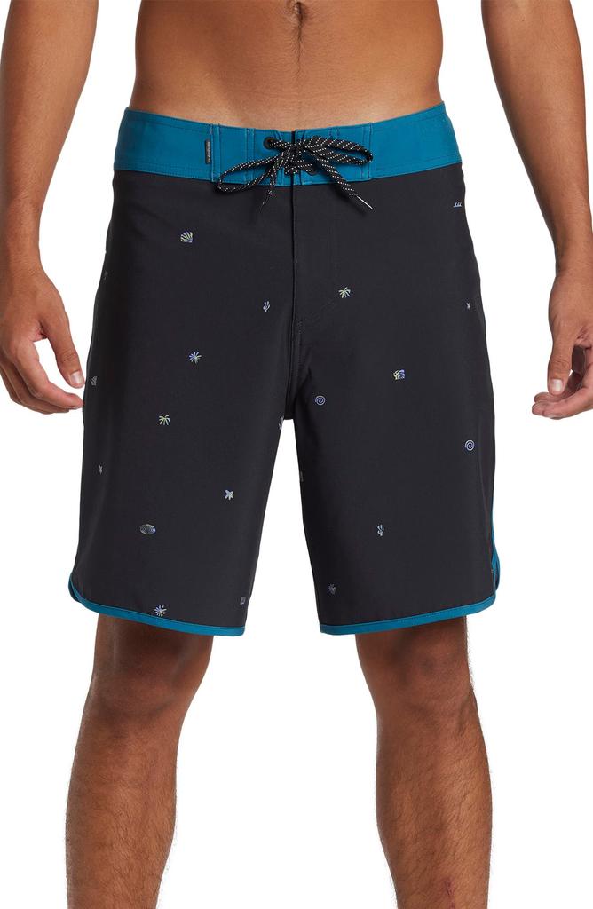 Quiksilver Surfsilk Scallop Board Shorts