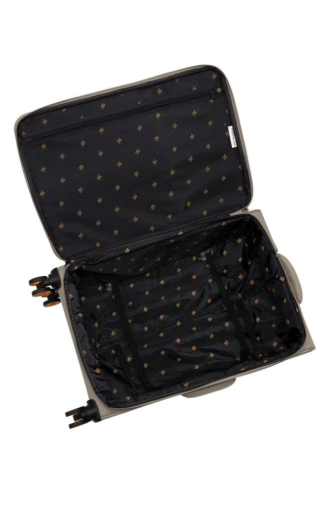 it luggage Compartment 27-Inch Softside Spinner Luggage 4