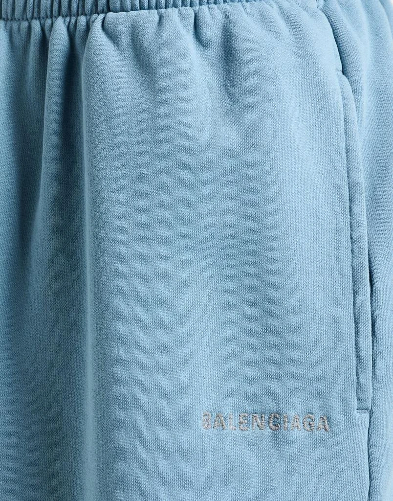 Balenciaga Shorts
Bermuda 4