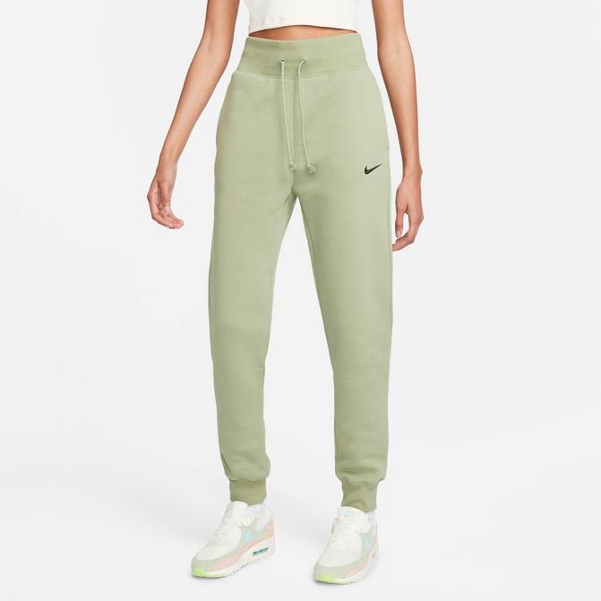 nike essential fleece lined jogger pants