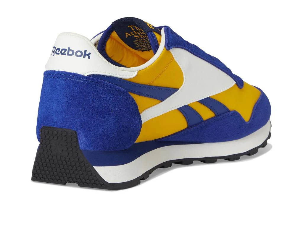 Reebok Aztec II 5