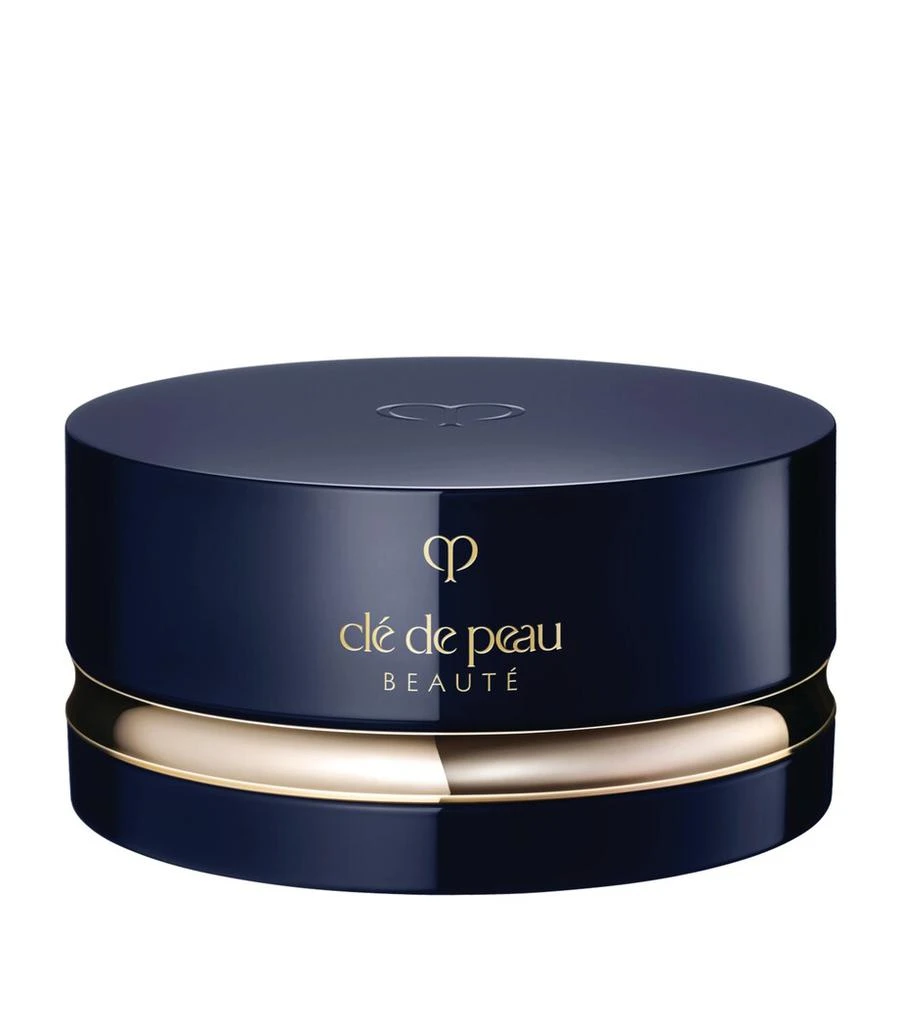 Cle de Peau Translucent Loose Powder 1