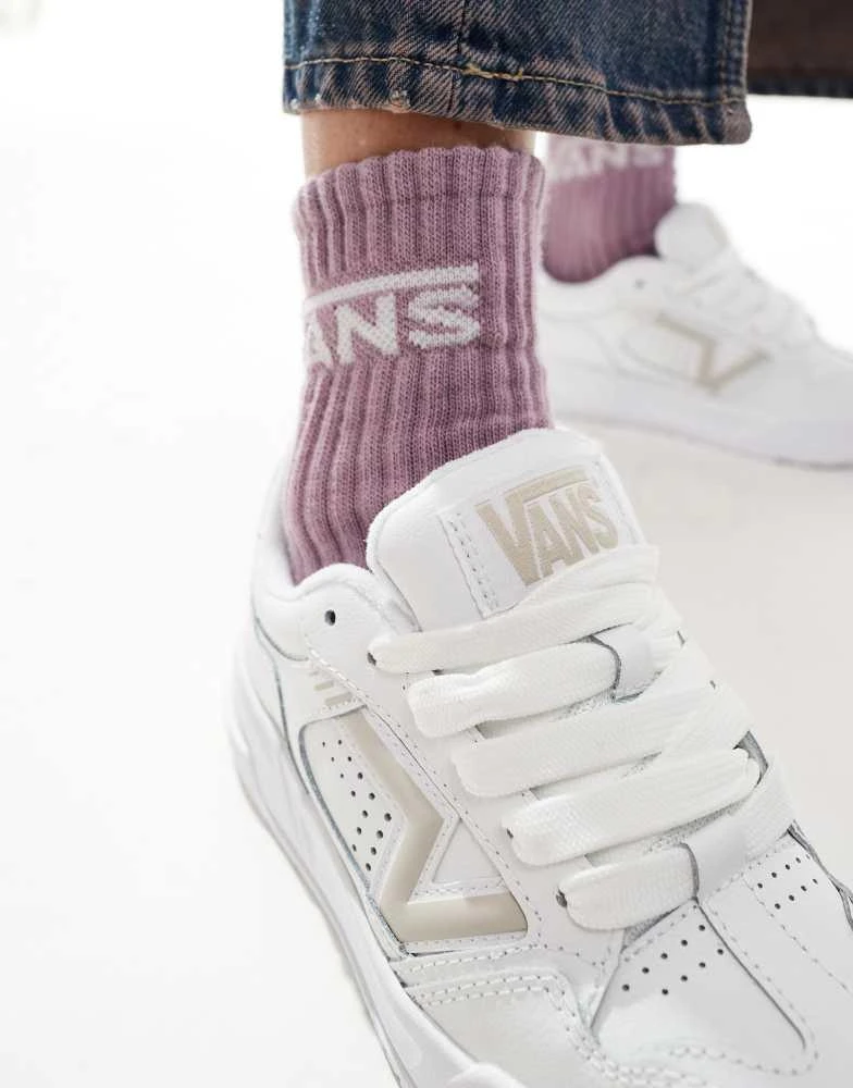 Vans Vans upland chunky leather trainers in white and beige 5
