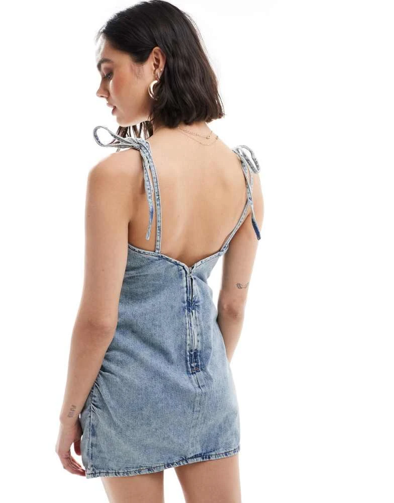 Pull&Bear Pull&Bear strappy denim mini dress in medium blue 4