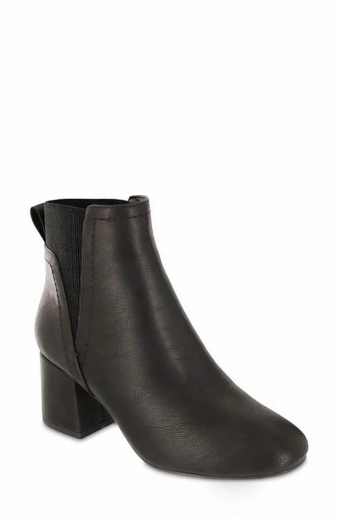 Shop Basic Boots In Black on Sale at BeyondStyle – Get 33% Off Basic ...