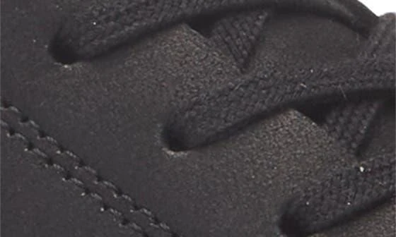 ECCO Classic Low Top Sneaker 7