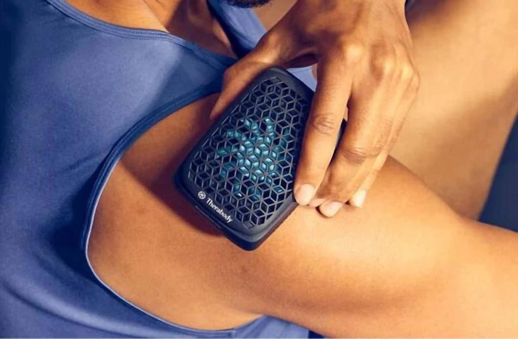 Therabody RecoveryTherm Cube Portable Heat and Cold Therapy 6