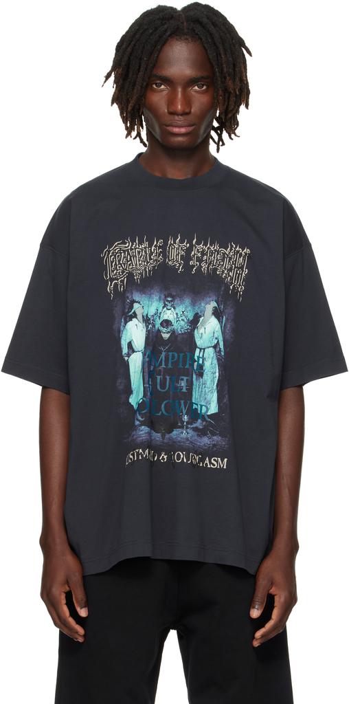 Shop Black 'VET' Cropped Boxy T-shirt on Sale at BeyondStyle