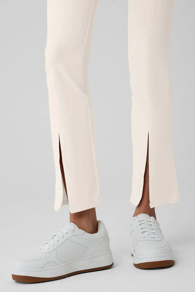 Alo Airbrush High-Waist 7/8 Flutter Legging - Ivory 4
