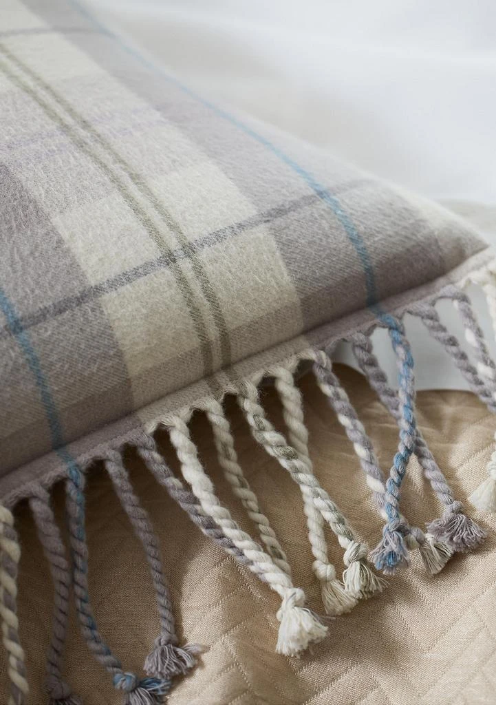 Lauren Ralph Lauren Home Mackenzie Throw Pillow 2