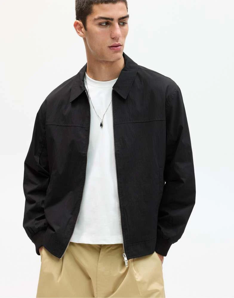Pull&Bear Pull&Bear Lightweight jacket with lapel collar in black 1
