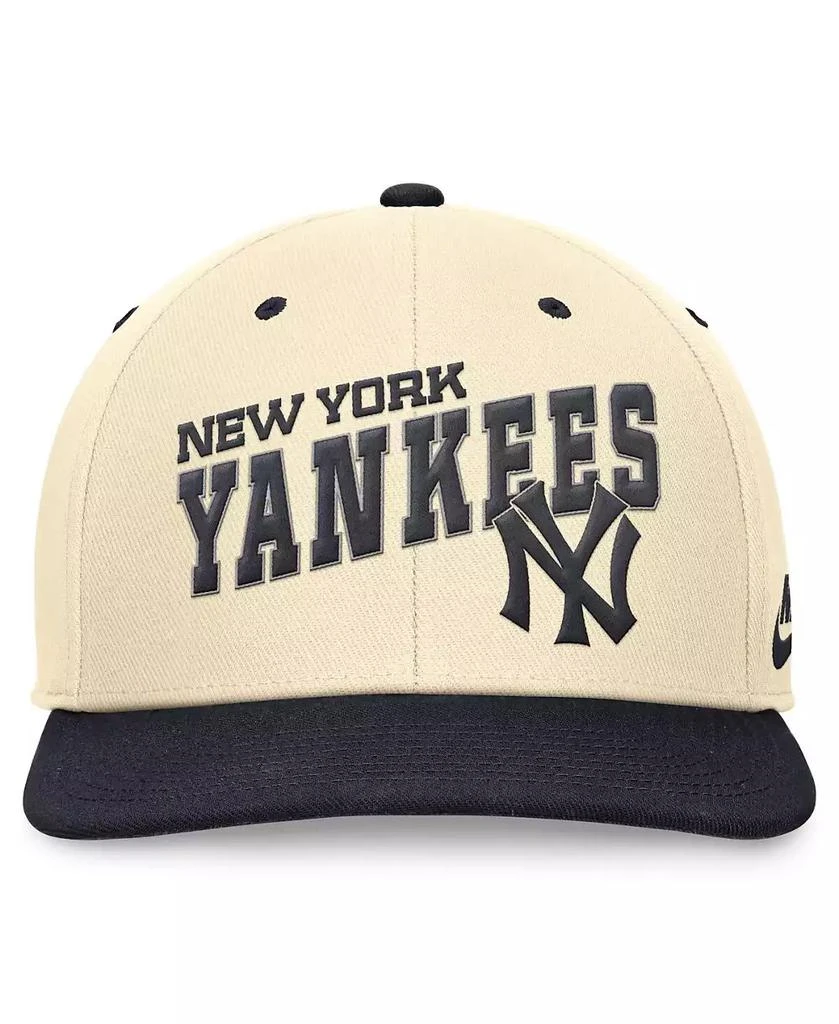 Nike Men's Navy/White New York Yankees Evergreen Two-Tone Snapback Hat 2