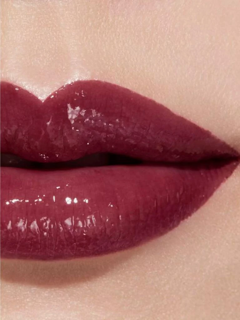 Chanel Hydrating Vibrant Shine Lip Colour 3
