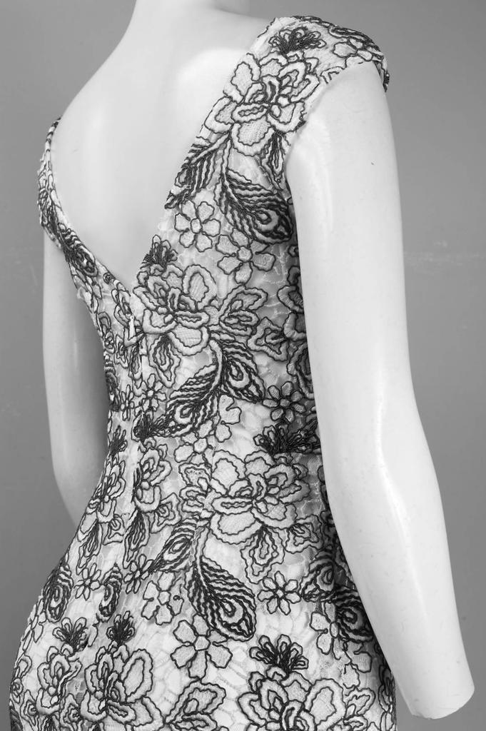 Monique Lhuillier Monique Lhuillier - Women's Cap Sleeve Embroidered Dress