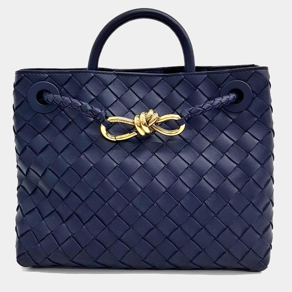 ショルダーバッグ・ポシェット BOTTEGA VENETA MEDIUM ANDIAMO Bottega Veneta - Andiamo medium crossbody bag blue - The Corner