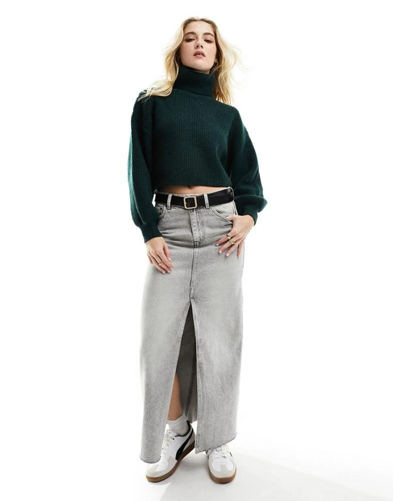 Monki Monki cropped turtleneck knitted jumper in dark green 2