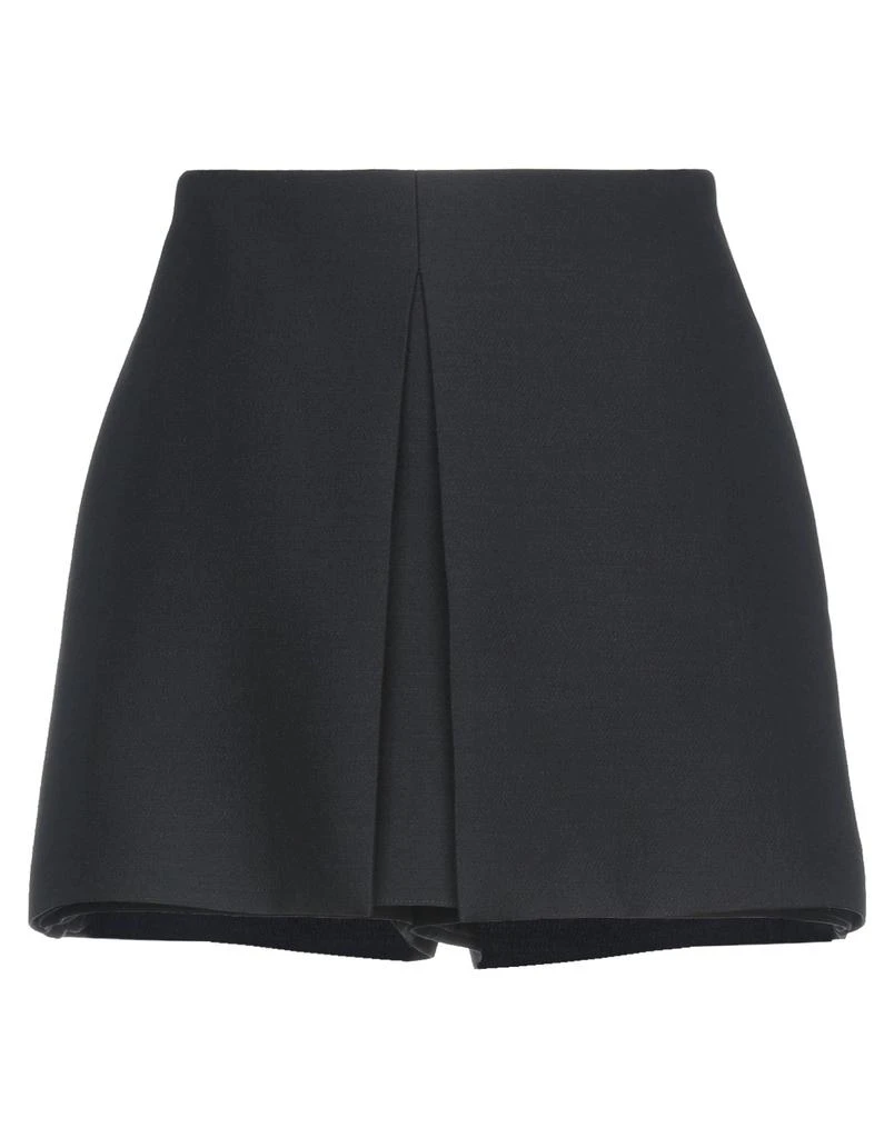 Valentino Shorts
Bermuda 1