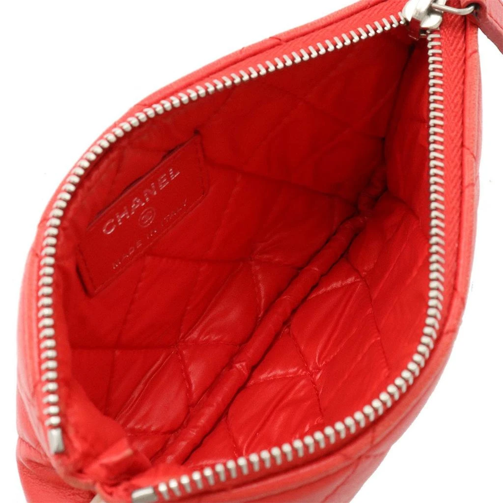 Chanel Leather Pouch (Pre-Owned) 6