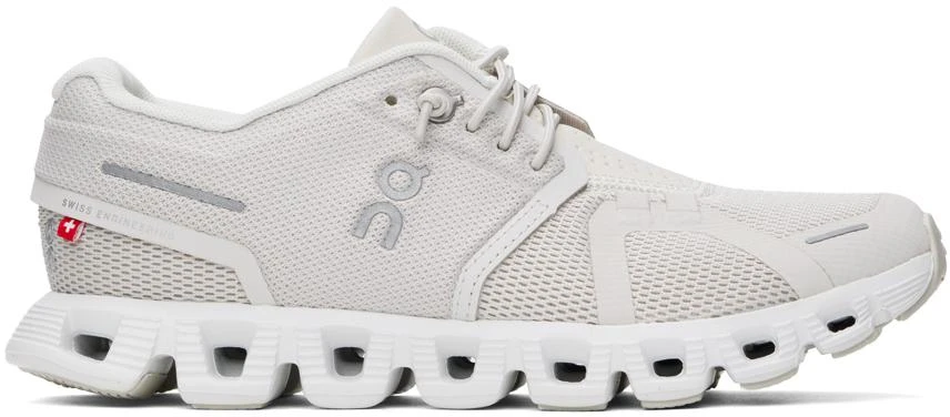 On Off-White Cloud 5 Sneakers 1