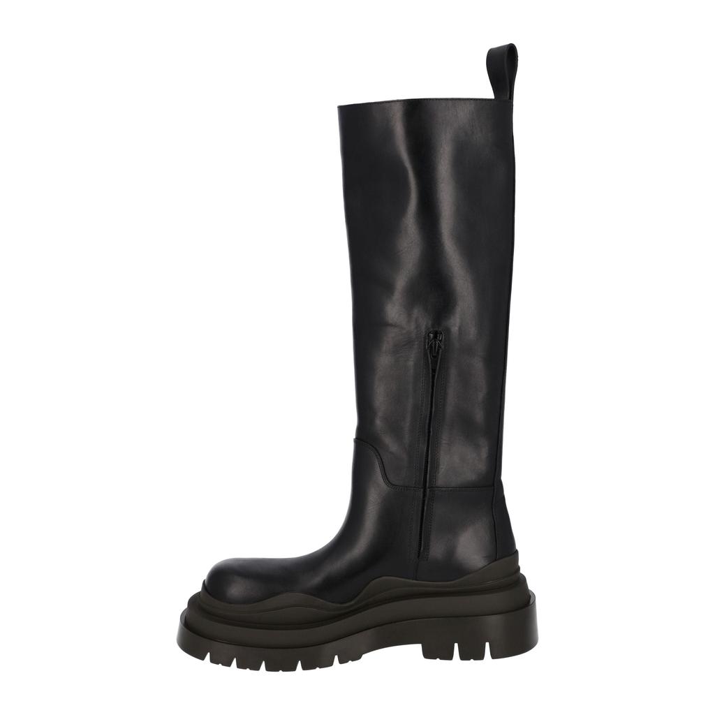 Bottega Veneta Bottega Veneta Tire Boot in Calfskin in black