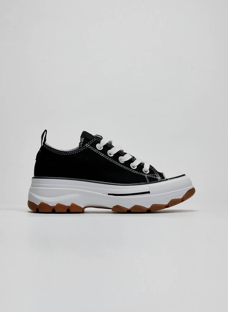 Refresh Women's Canvas Sneakers In Black
