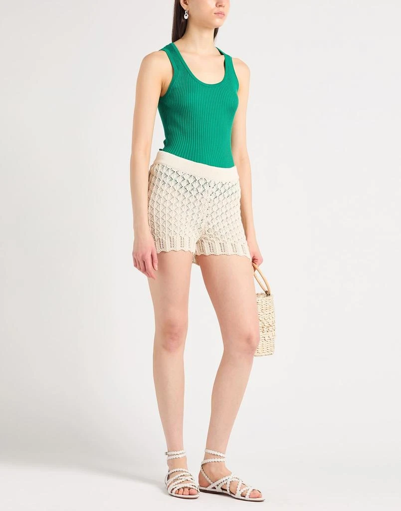 REMAIN Shorts 
Bermuda 2