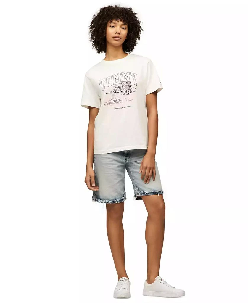 Tommy Jeans Women
s Relaxed Tonal Tropics Graphic Tee 2