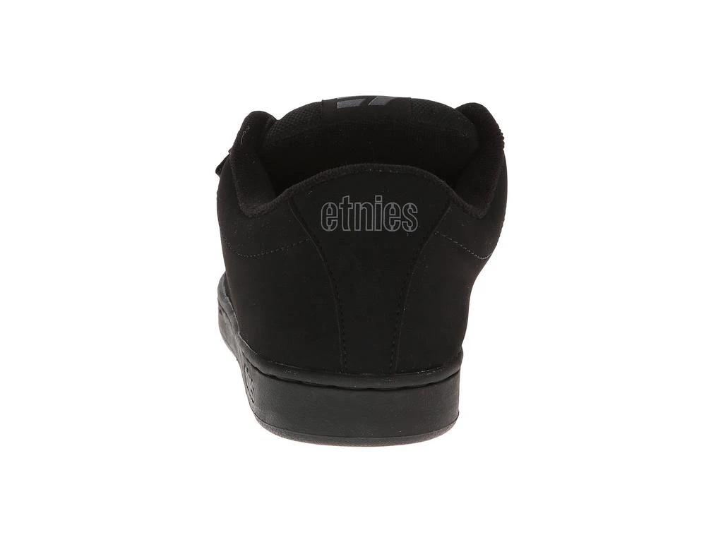 etnies Kingpin 5