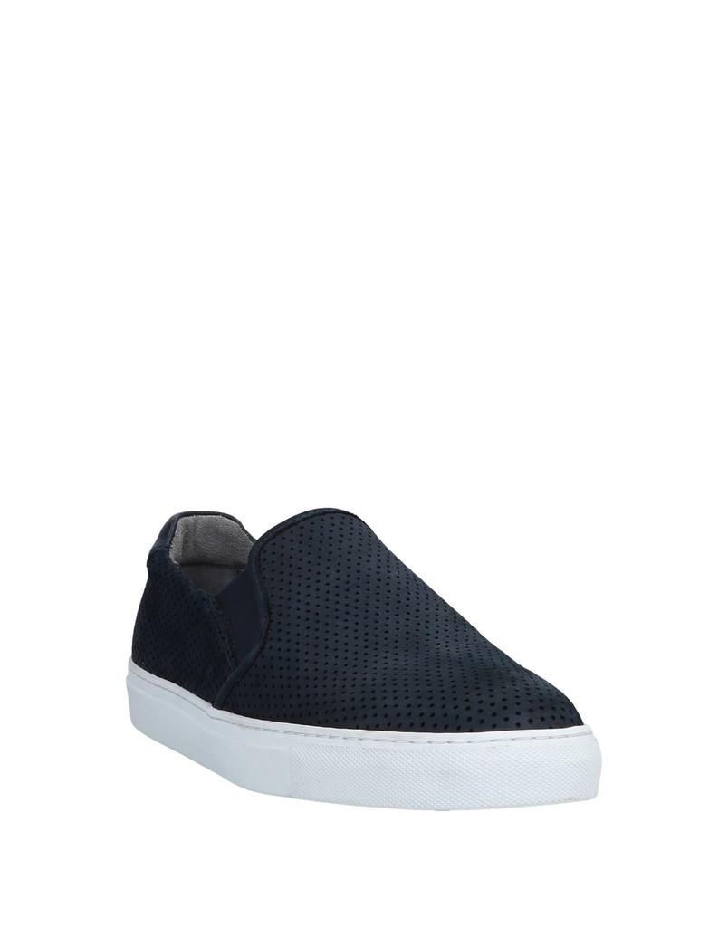 NATIONAL STANDARD Sneakers